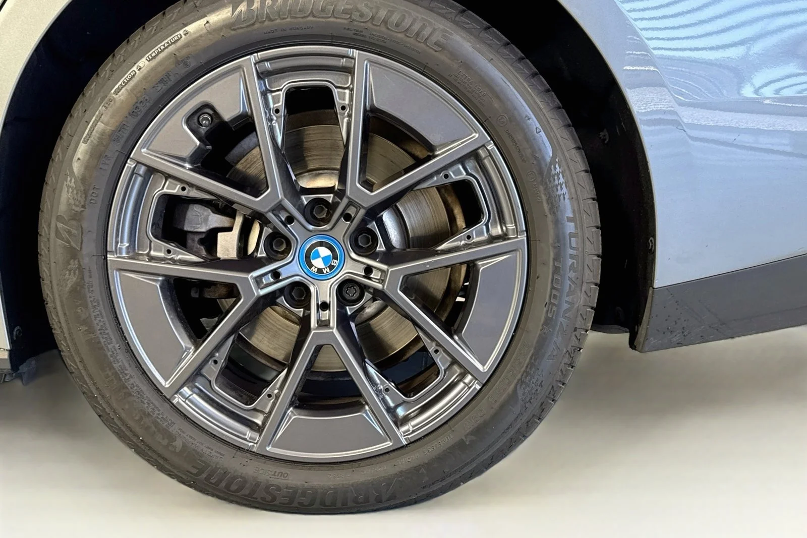 Used 2023 Skyscraper Grey Metallic BMW eDrive40 image 30