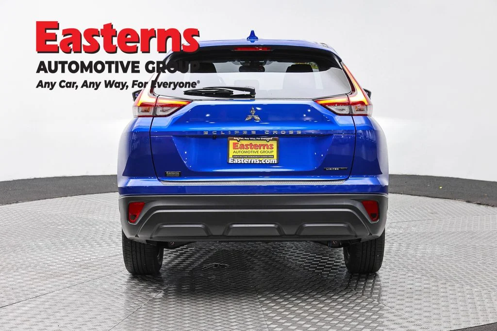 Used 2026 Blue Mitsubishi LE image 6