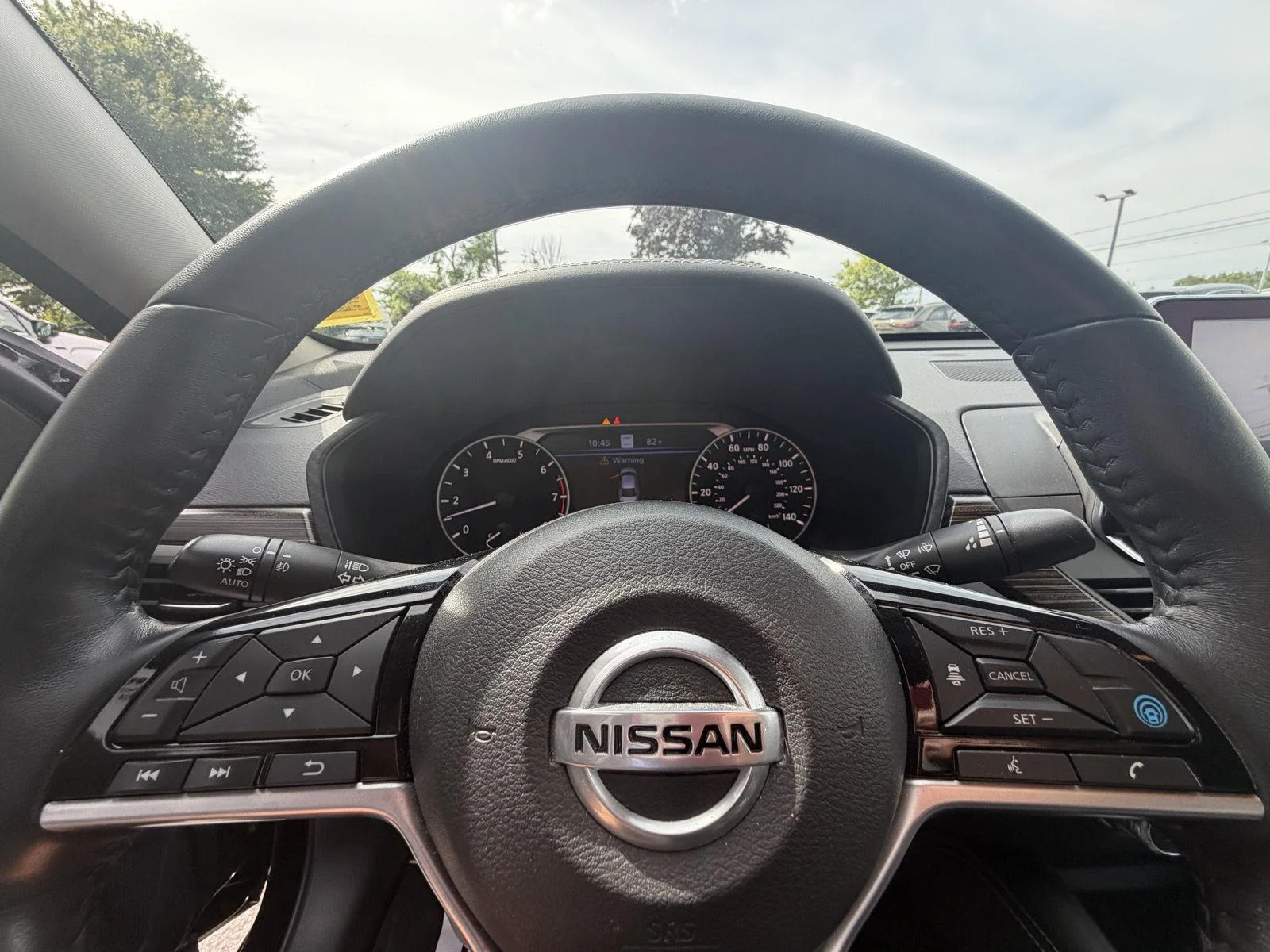 Used 2019 Super Black Nissan 2.5 SL image 17