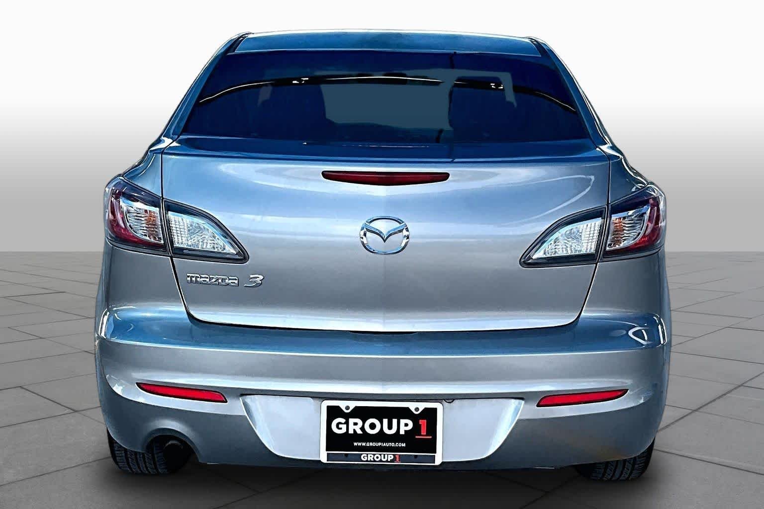 Used 2013 Liquid Silver Metallic Mazda i Sport image 5