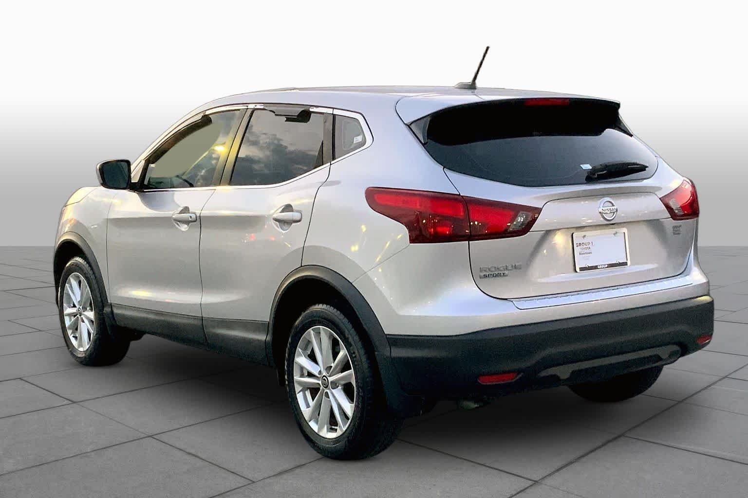 Used 2019 Brilliant Silver Metallic Nissan S image 11