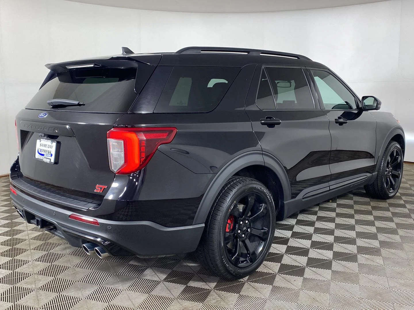 Used 2023 Agate Black Ford ST image 8