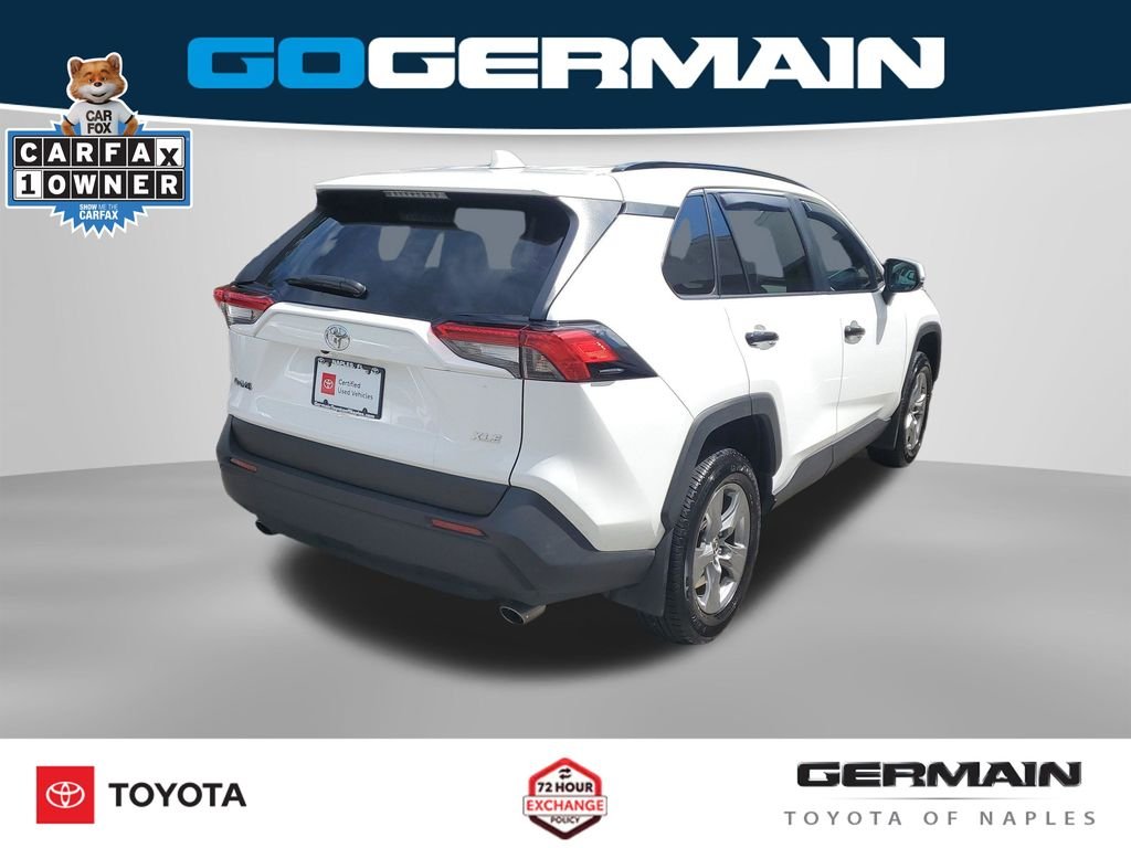 Used 2025 White Toyota XLE image 9
