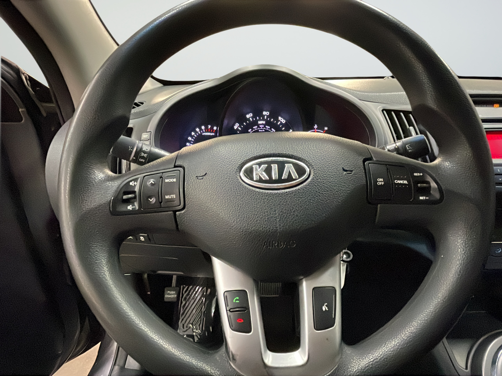 Used 2011 Silver Kia LX image 38