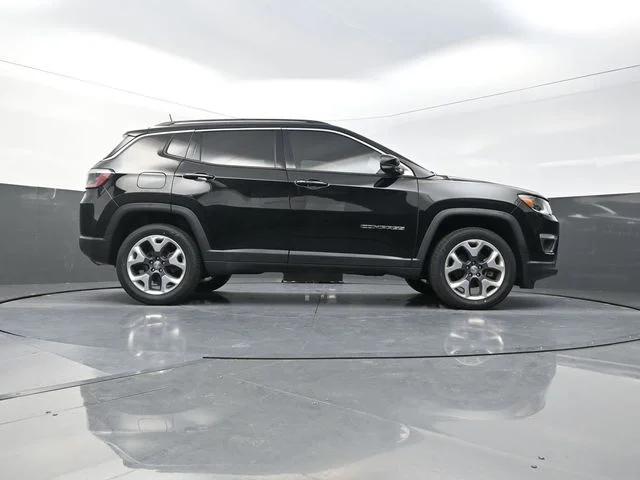 Used 2018 Black Jeep Limited image 37