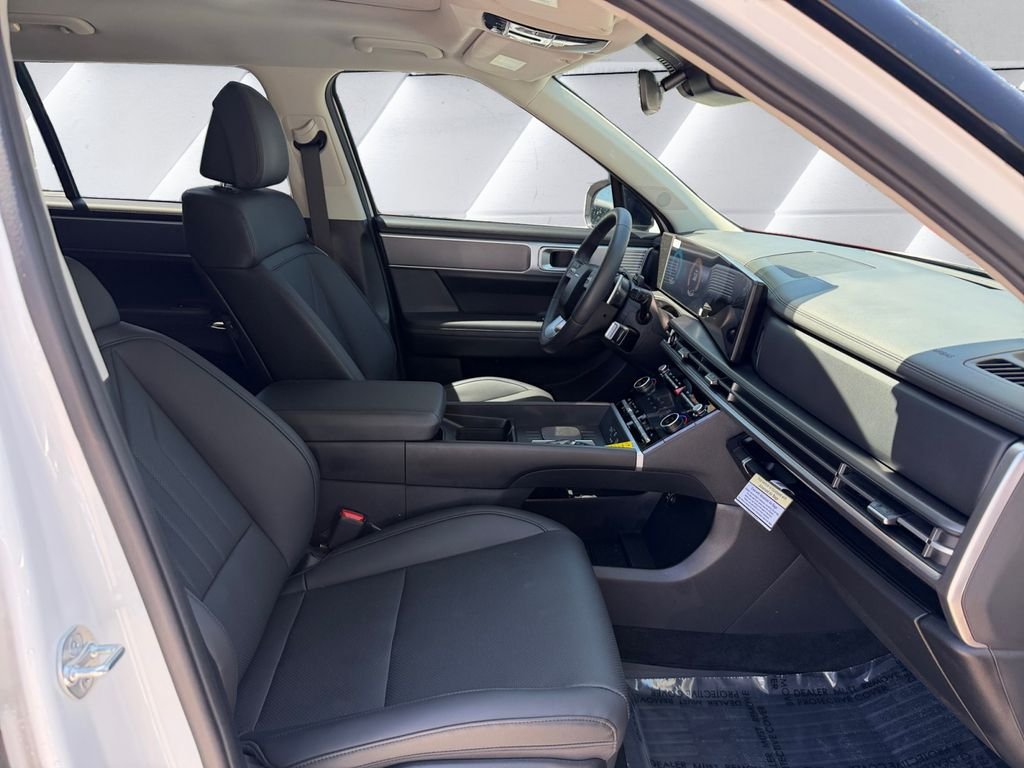 Used 2025 White Hyundai XRT image 13