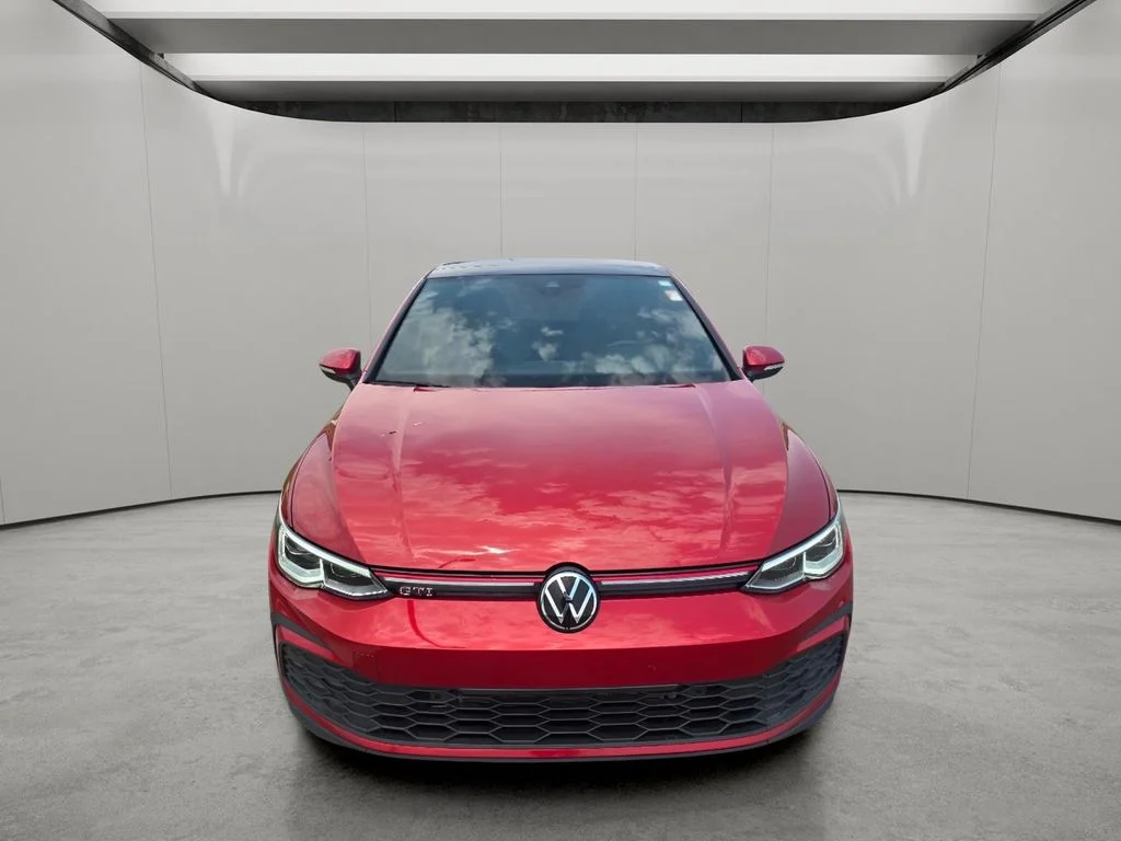 Used 2024 Kings Red Metallic Volkswagen SE image 14