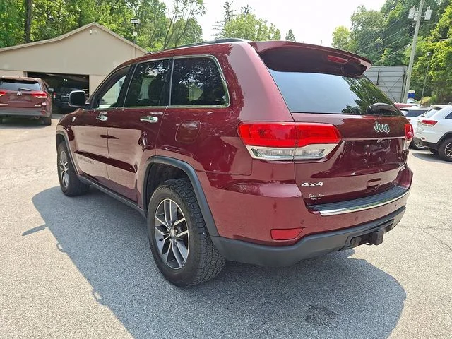 Used 2017 Red Jeep Limited image 8