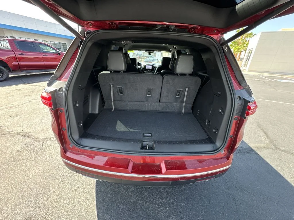 Used 2023 Red Chevrolet Premier image 26