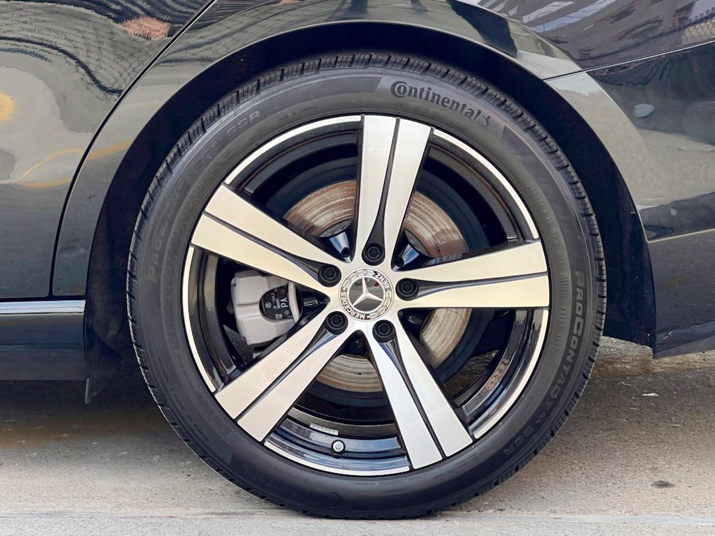 Certified Used 2024 Black Mercedes-Benz C 300 image 13