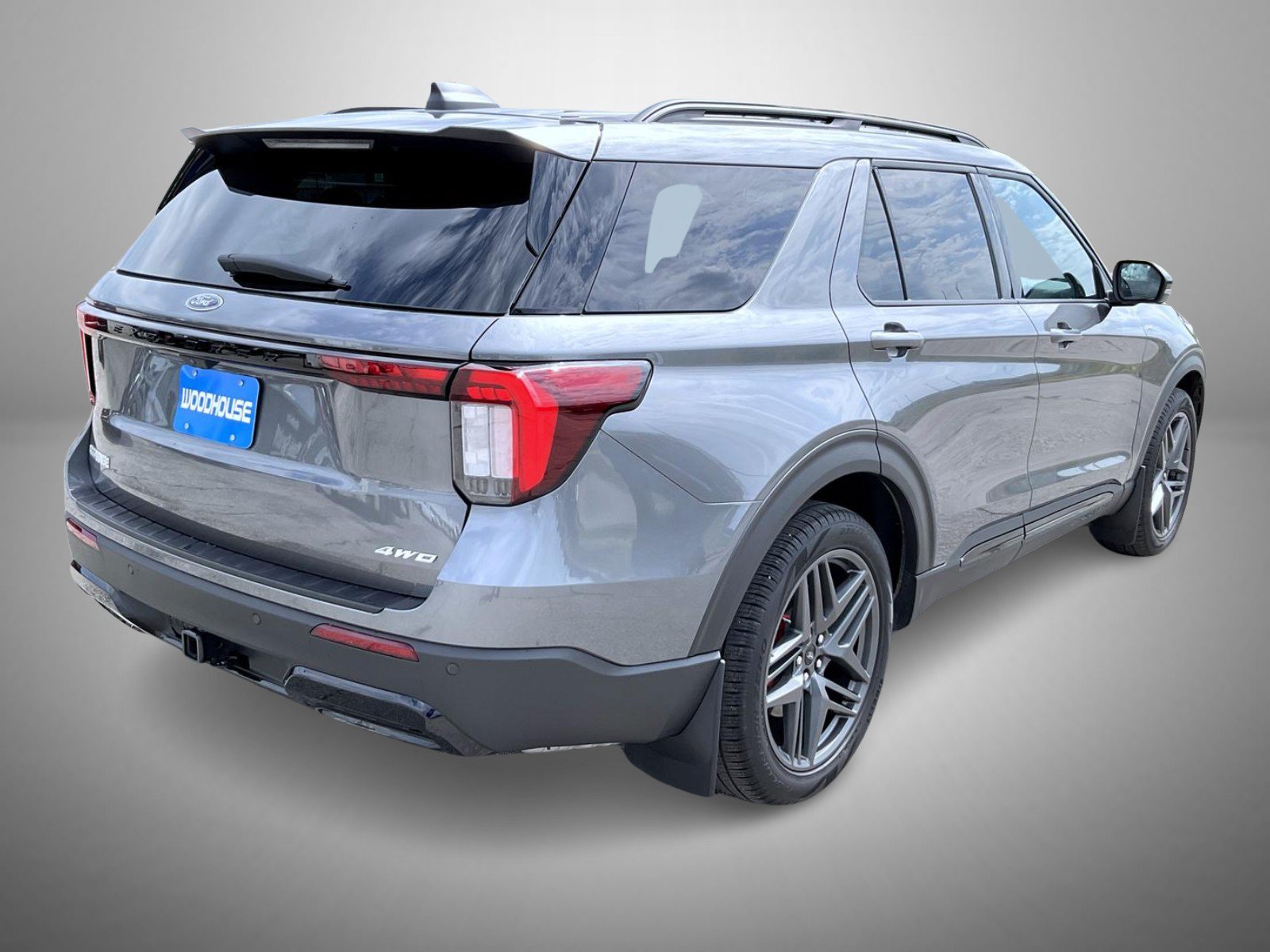Used 2025 Gray Ford ST-Line image 5