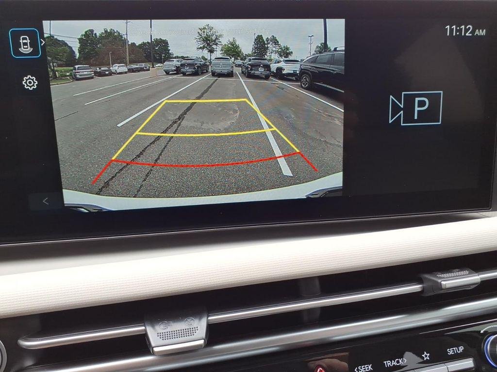 New 2026 White Hyundai SEL FWD image 23