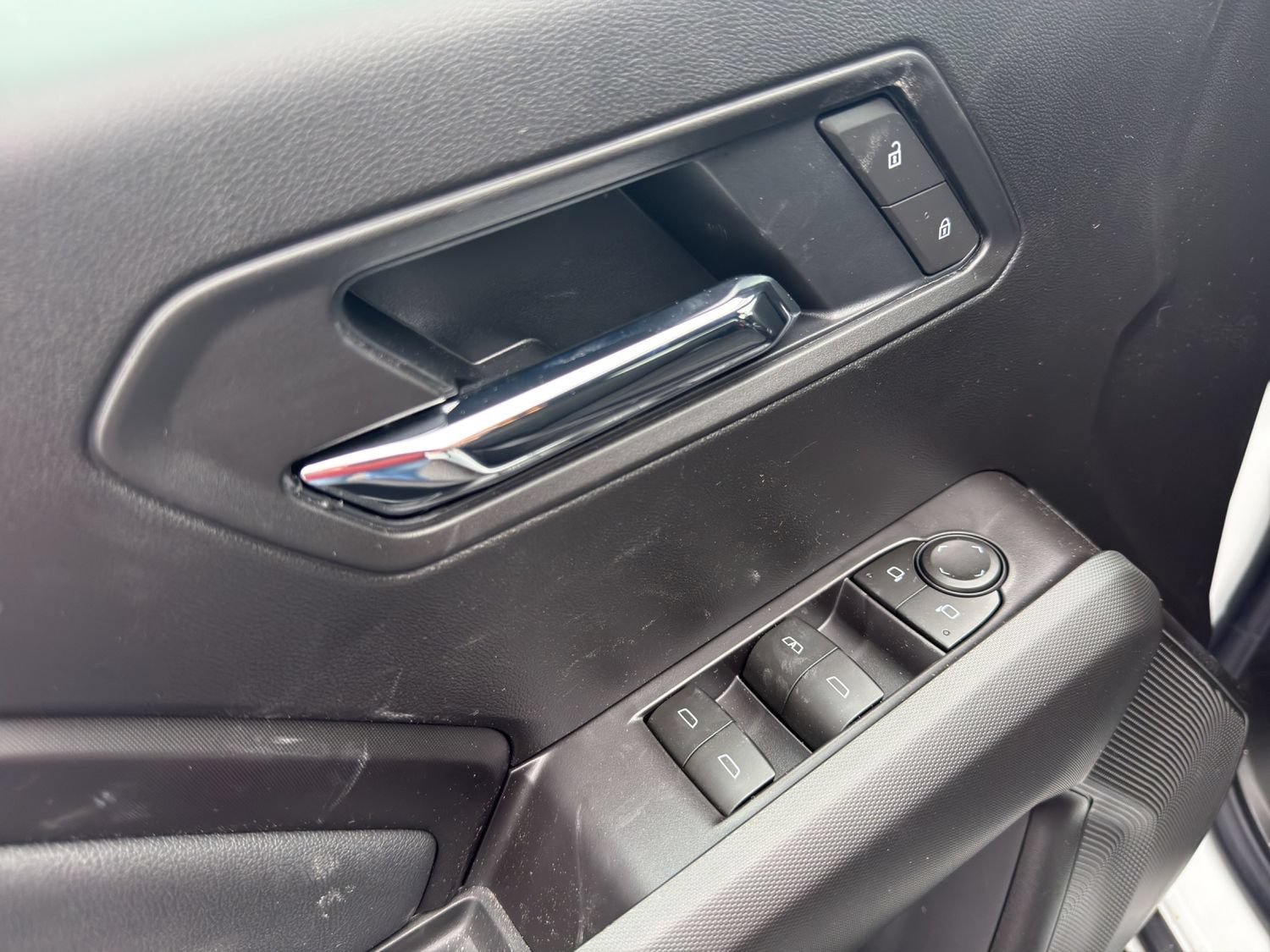 2026 Chevrolet Colorado LT - Photo 12