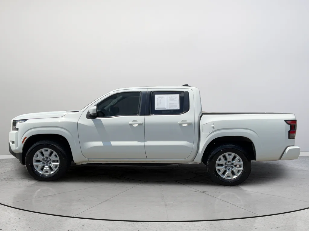 2022 Nissan Frontier SV - Photo 10