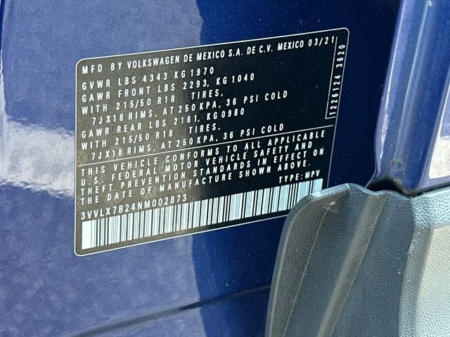Certified Used 2022 Blue Volkswagen 1.5T SE image 30