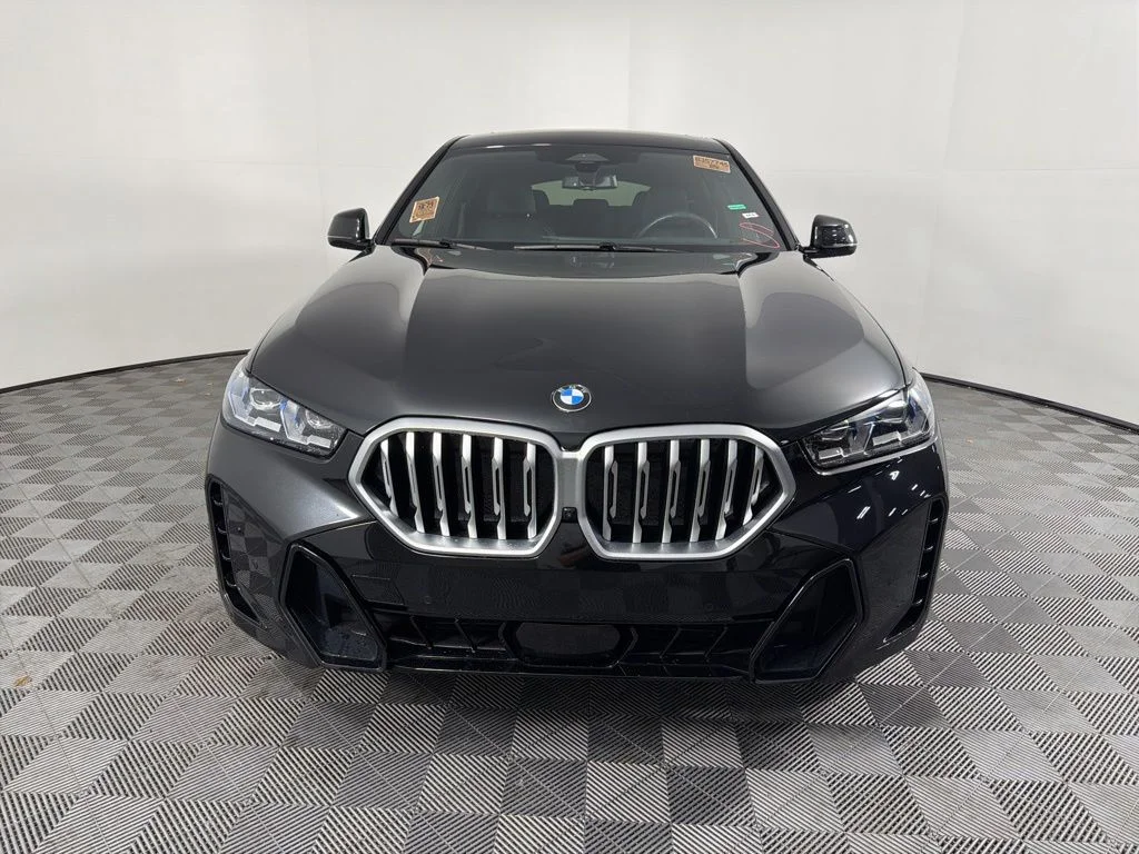Used 2024 Black Sapphire Metallic BMW xDrive40i image 2