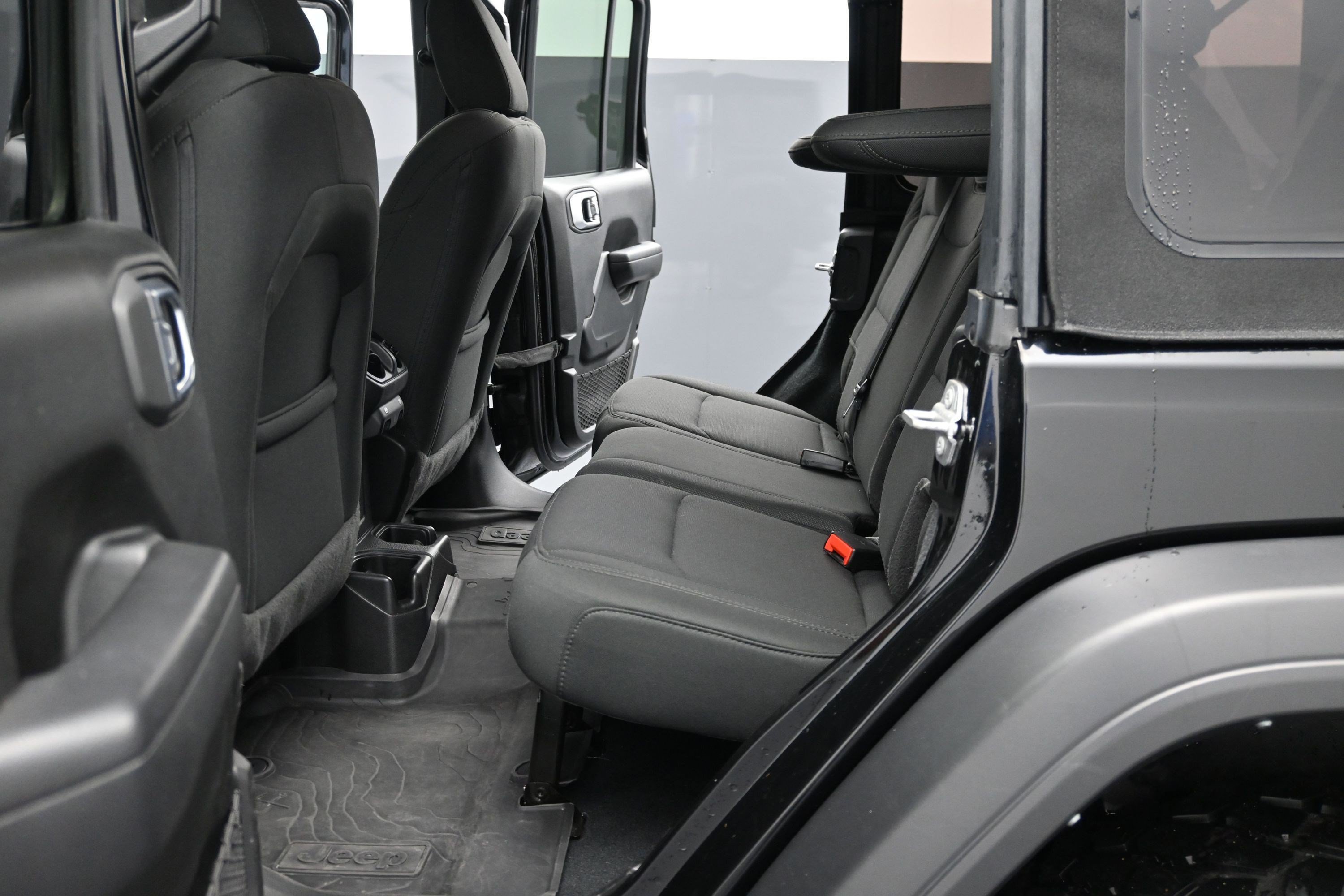 Used 2022 Black Clearcoat Jeep Unlimited Willys image 10