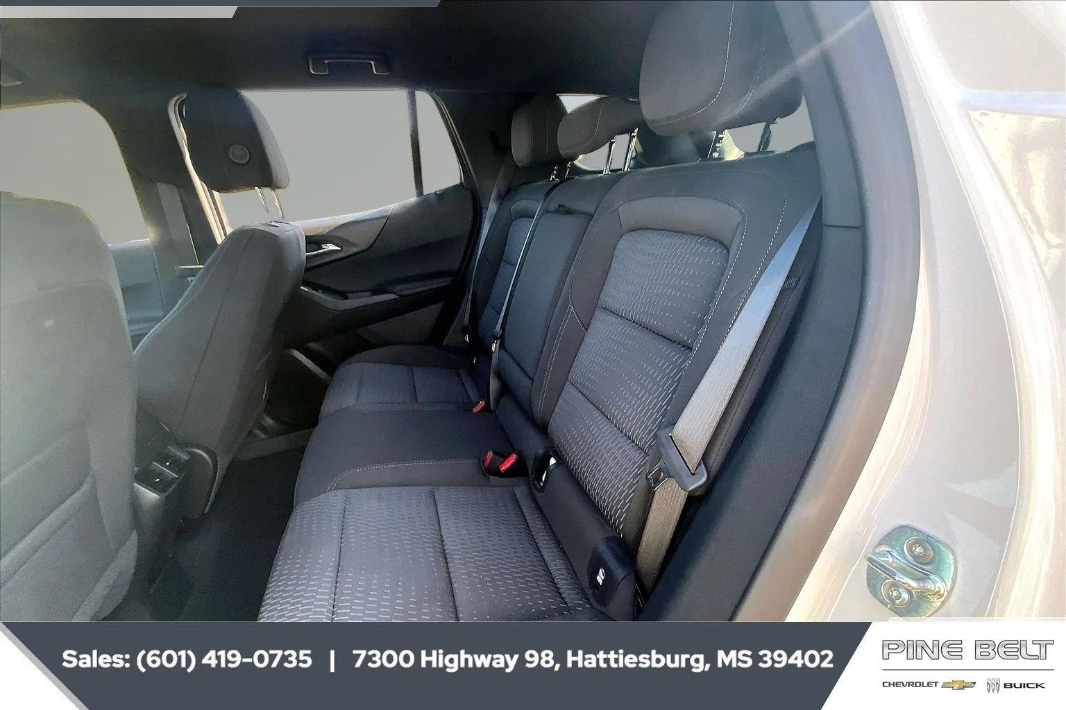 Used 2026 Summit White Chevrolet LT image 19