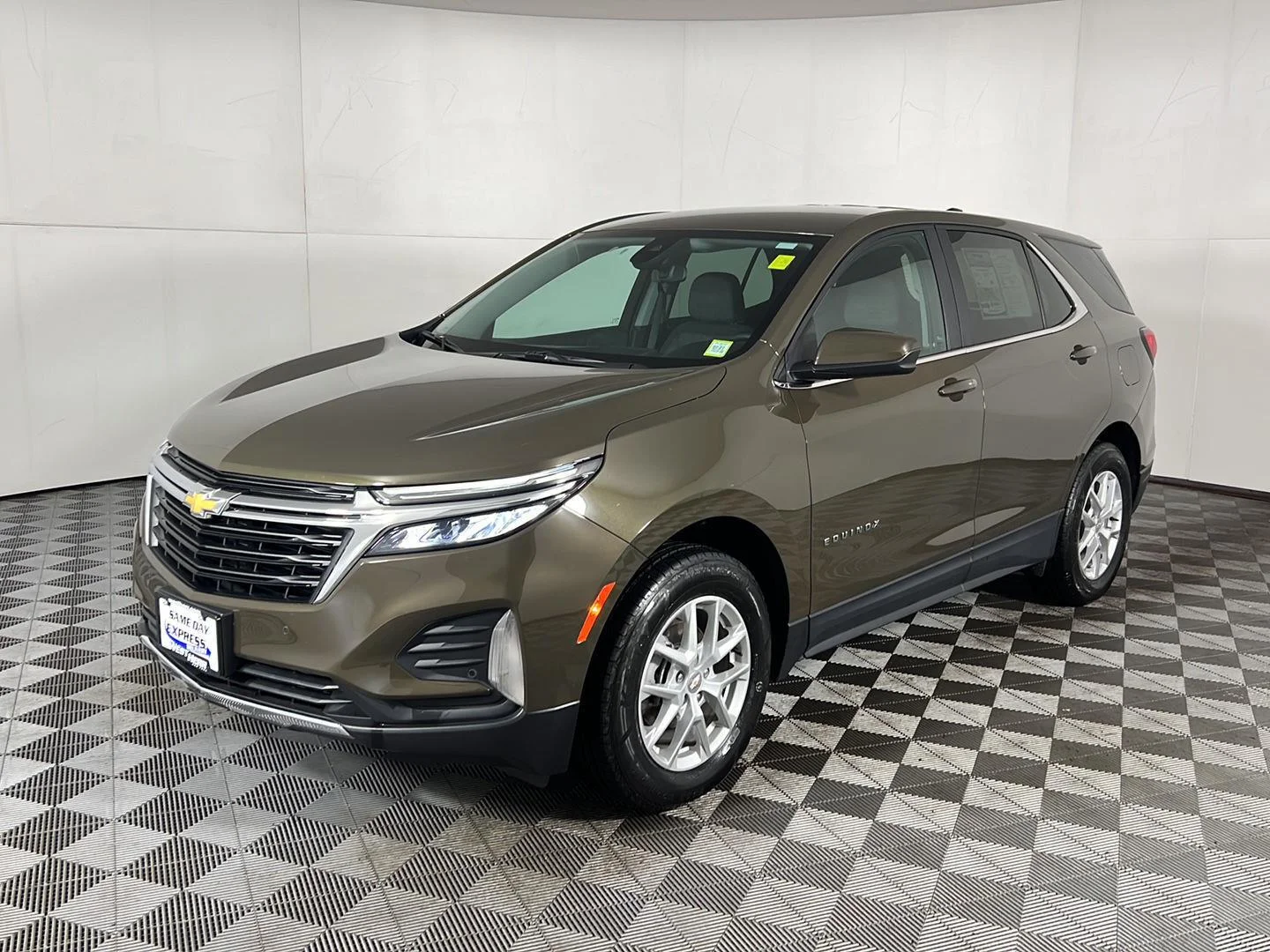 Used 2024 Harvest Bronze Metallic Chevrolet LT image 6