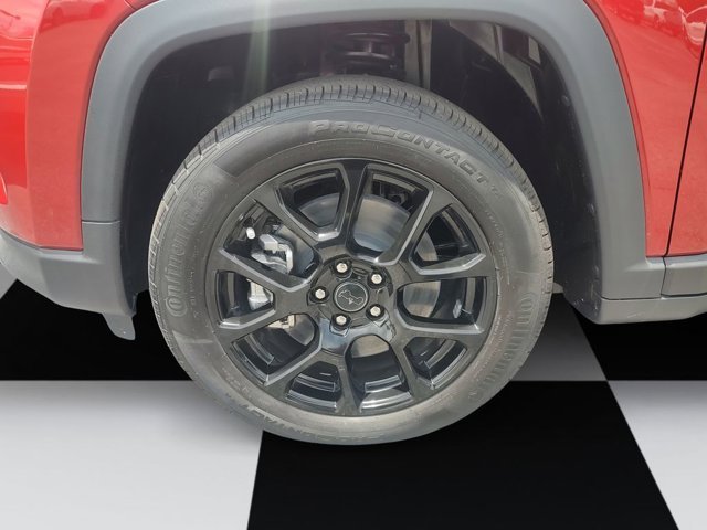New 2026 Red Hot Pearl-Coat Exterior Paint Jeep Latitude Altitude image 14