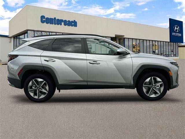 New 2026 Shimmering Silver Hyundai SEL AWD image 9