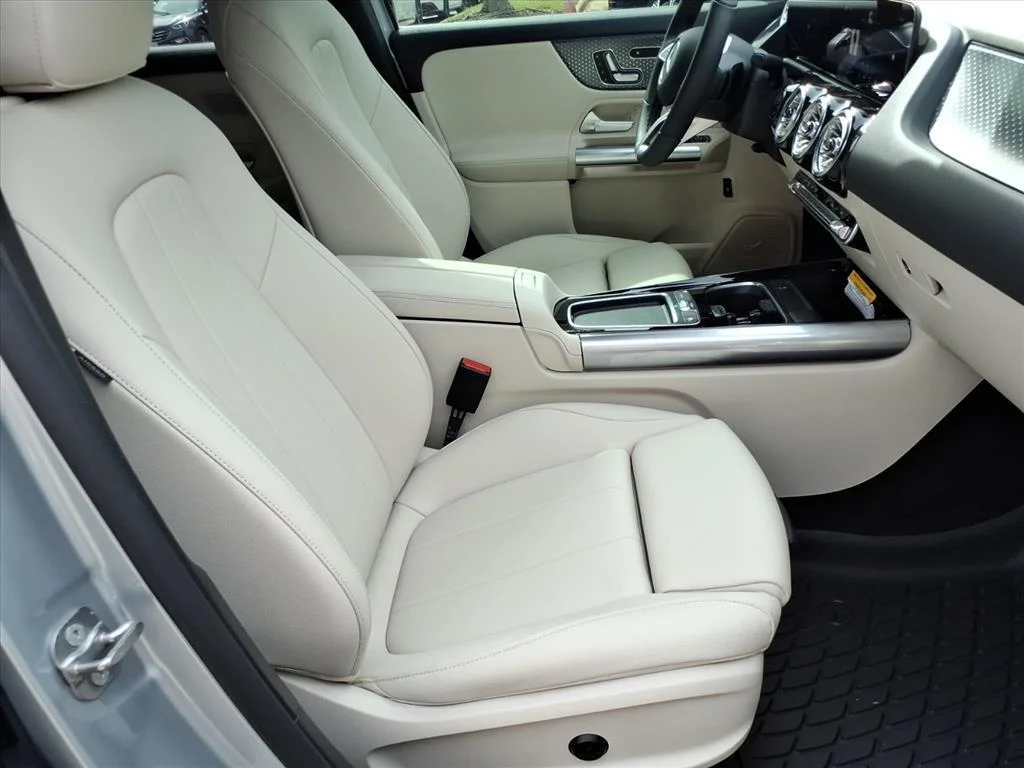 Certified Used 2026 Cirrus Silver Metallic Mercedes-Benz GLA 250 image 24