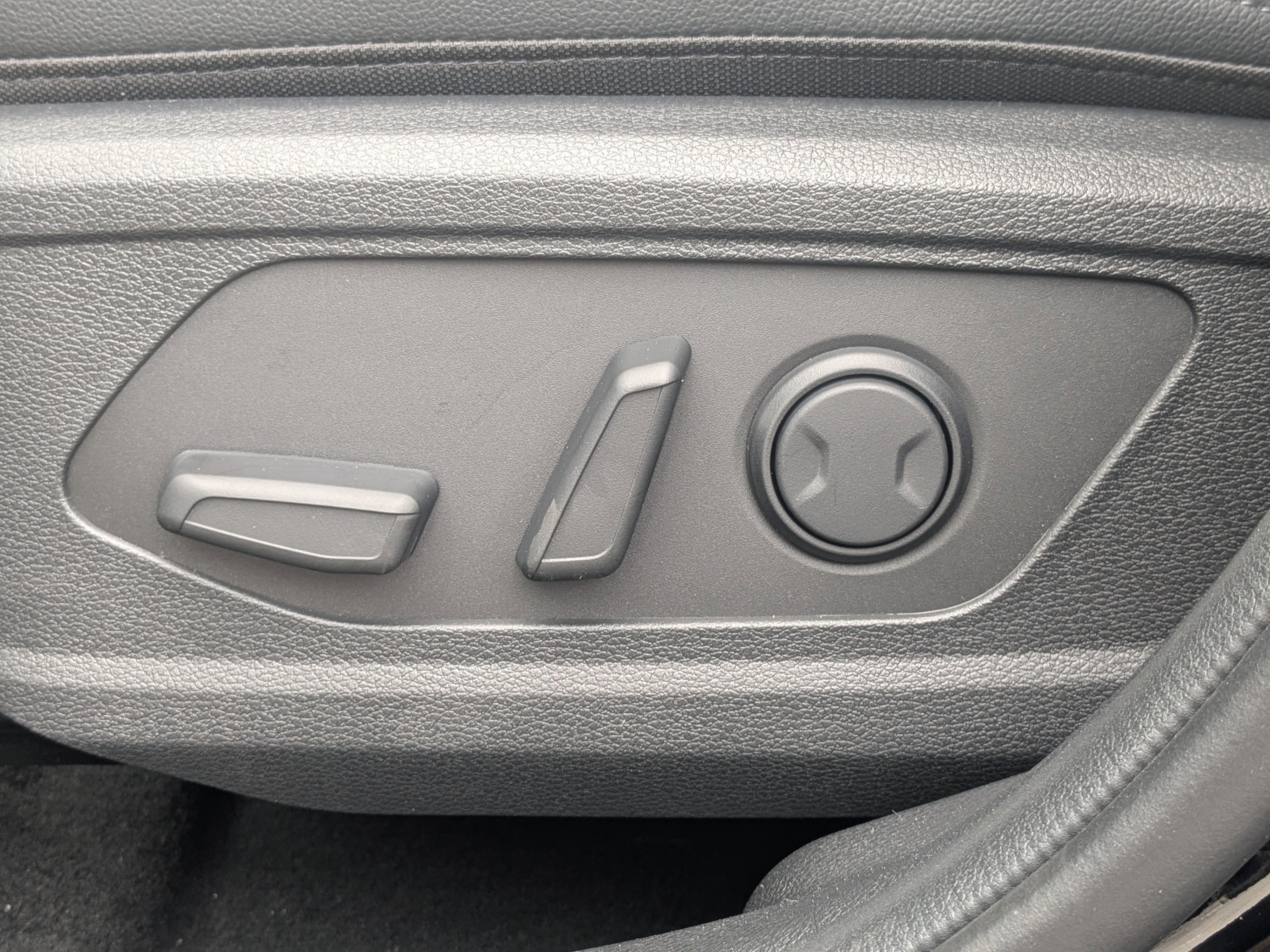 New 2026 Ebony Black Kia EX image 26