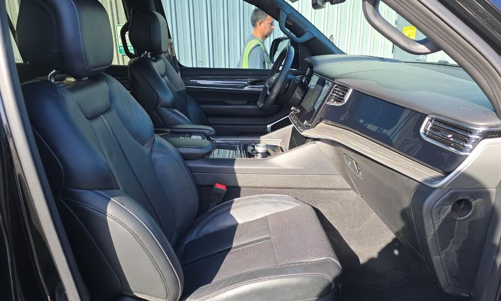 Used 2022 Black Jeep Series III image 8