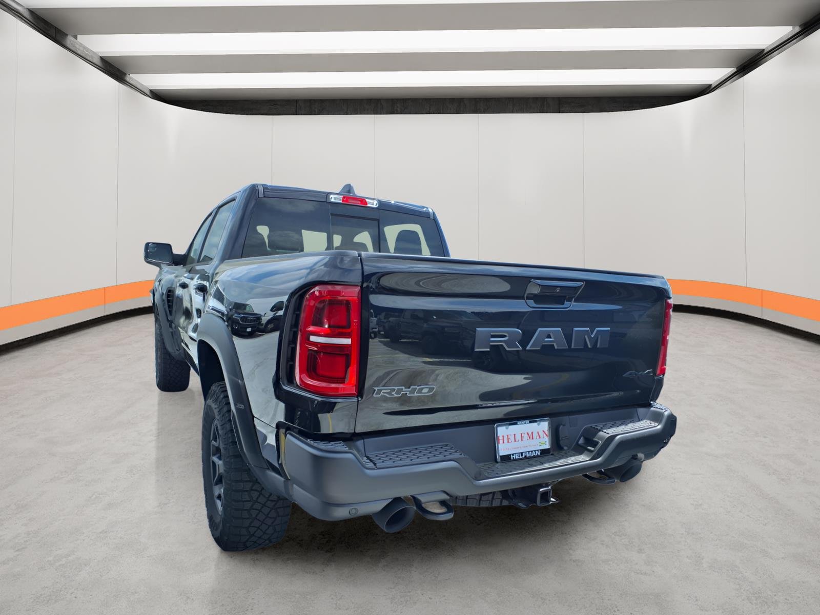 New 2026 Diamond Black Crystal Pearl-Coat Exterior Paint RAM RHO image 3