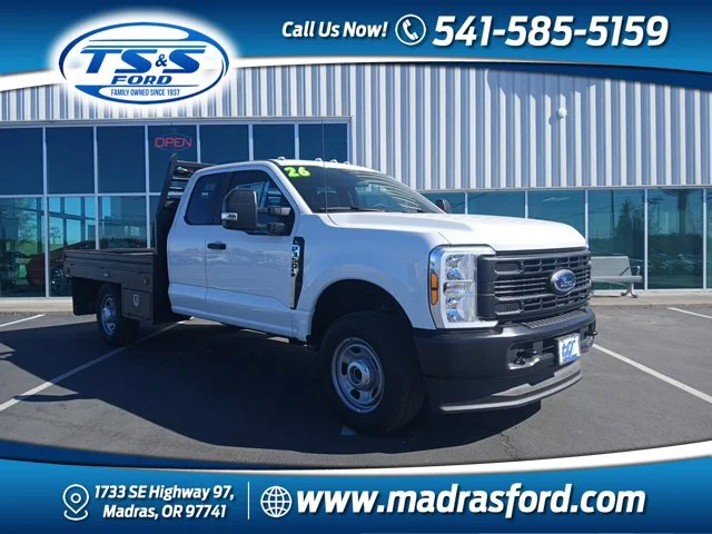 2026 Ford F-350 Super Duty Chassis Cab XL