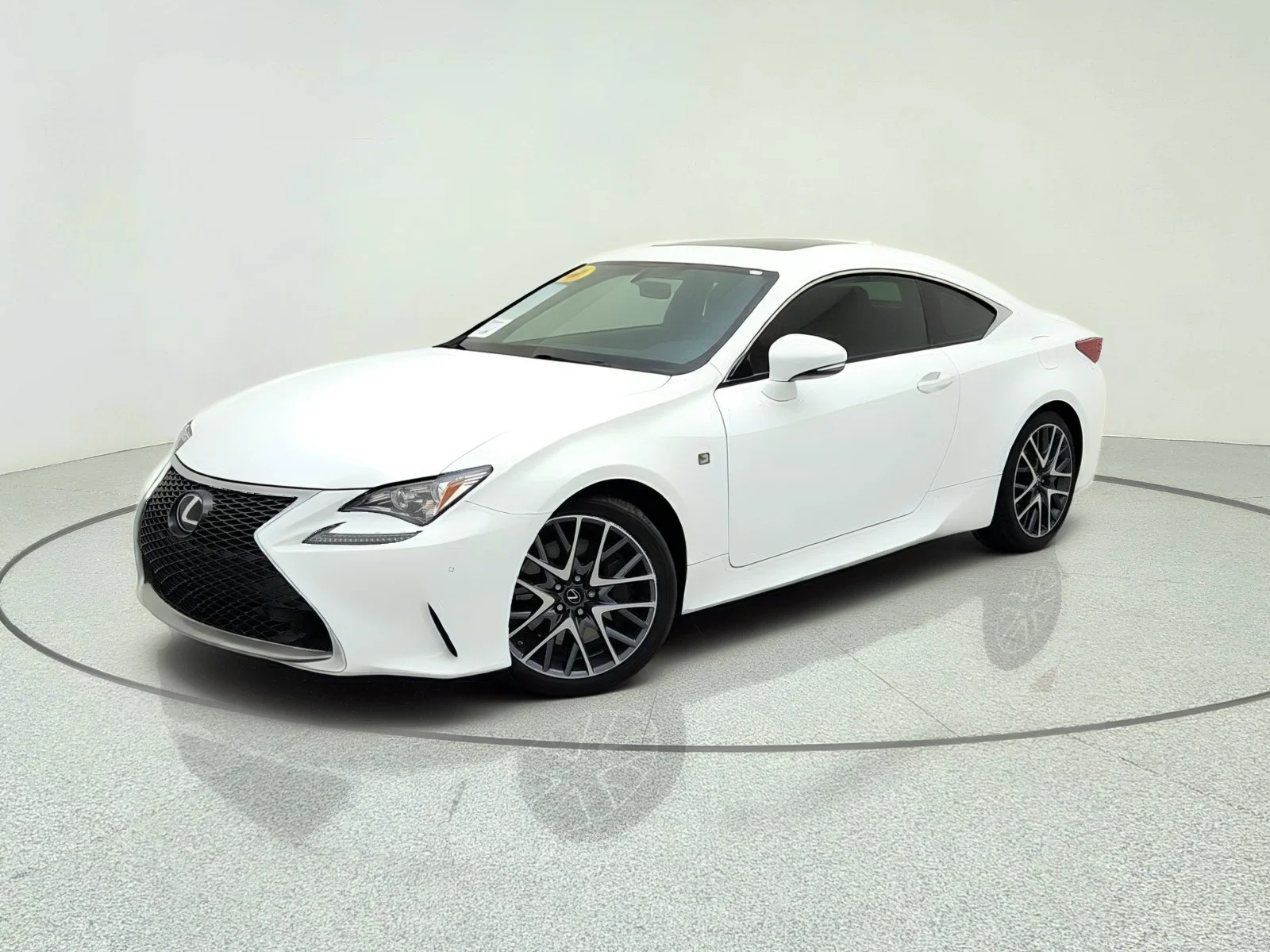 Used 2016 Ultra White Lexus CLOTH image 1