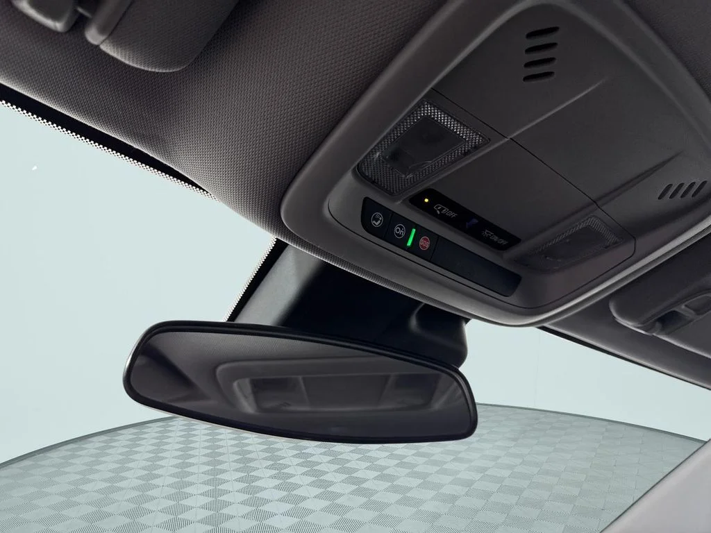 Used 2025 Gray Chevrolet LT image 28