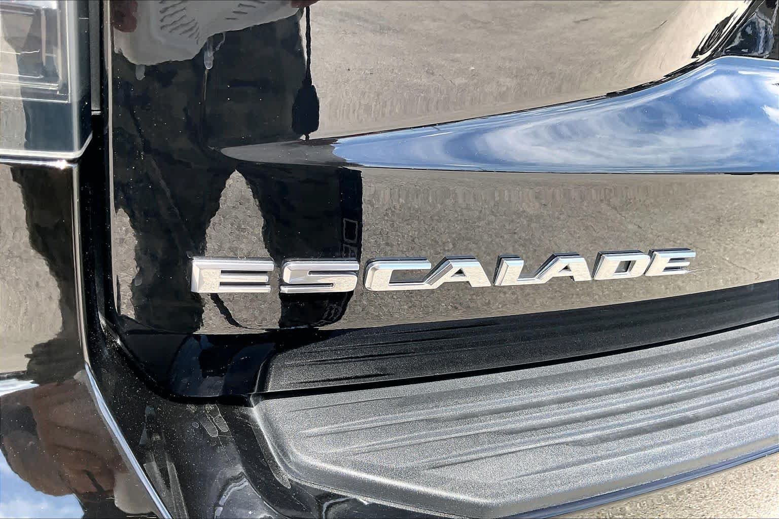Used 2021 Black Raven Cadillac Sport Platinum image 10