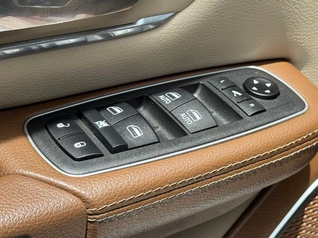 Used 2022 White Ram Laramie image 18