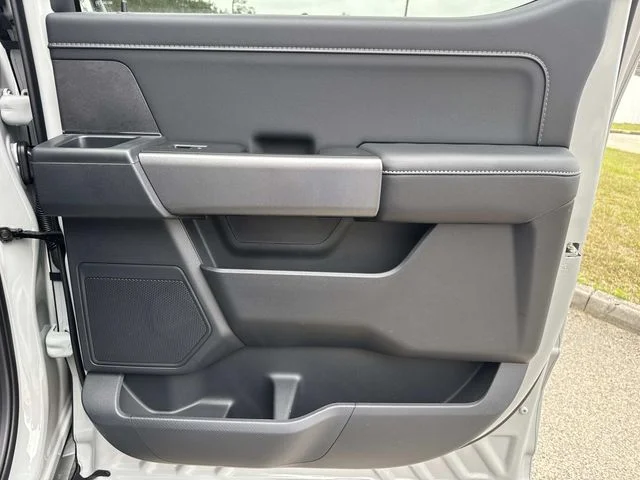 New 2026 Avalanche Ford XLT image 24