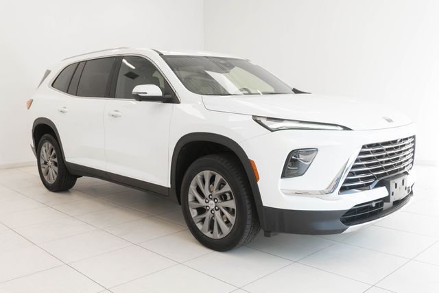 Used 2026 White Buick Preferred image 25