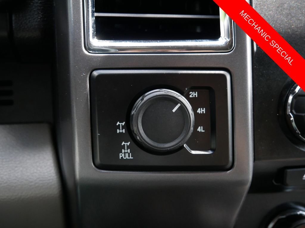 Used 2015 Silver Ford XLT image 23
