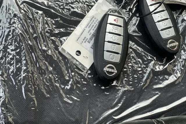 Used 2025 Nissan Altima SV with VIN 1N4BL4DVXSN304381 for sale in San Leandro, CA