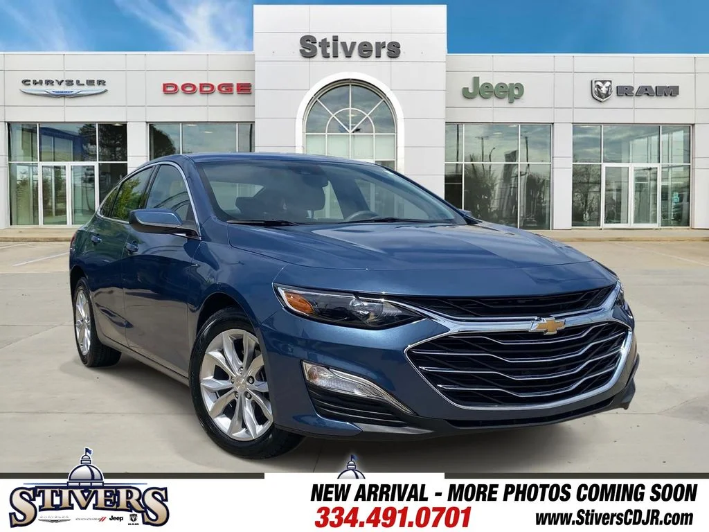 Used 2025 Blue Chevrolet LT image 1