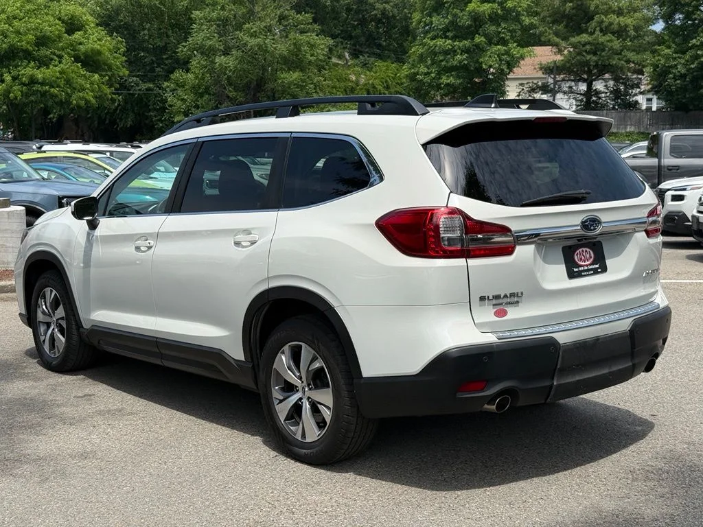 Used 2020 White Subaru Premium image 8