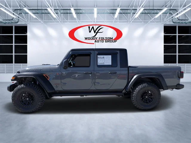 Used 2023 Gray Jeep Mojave image 8