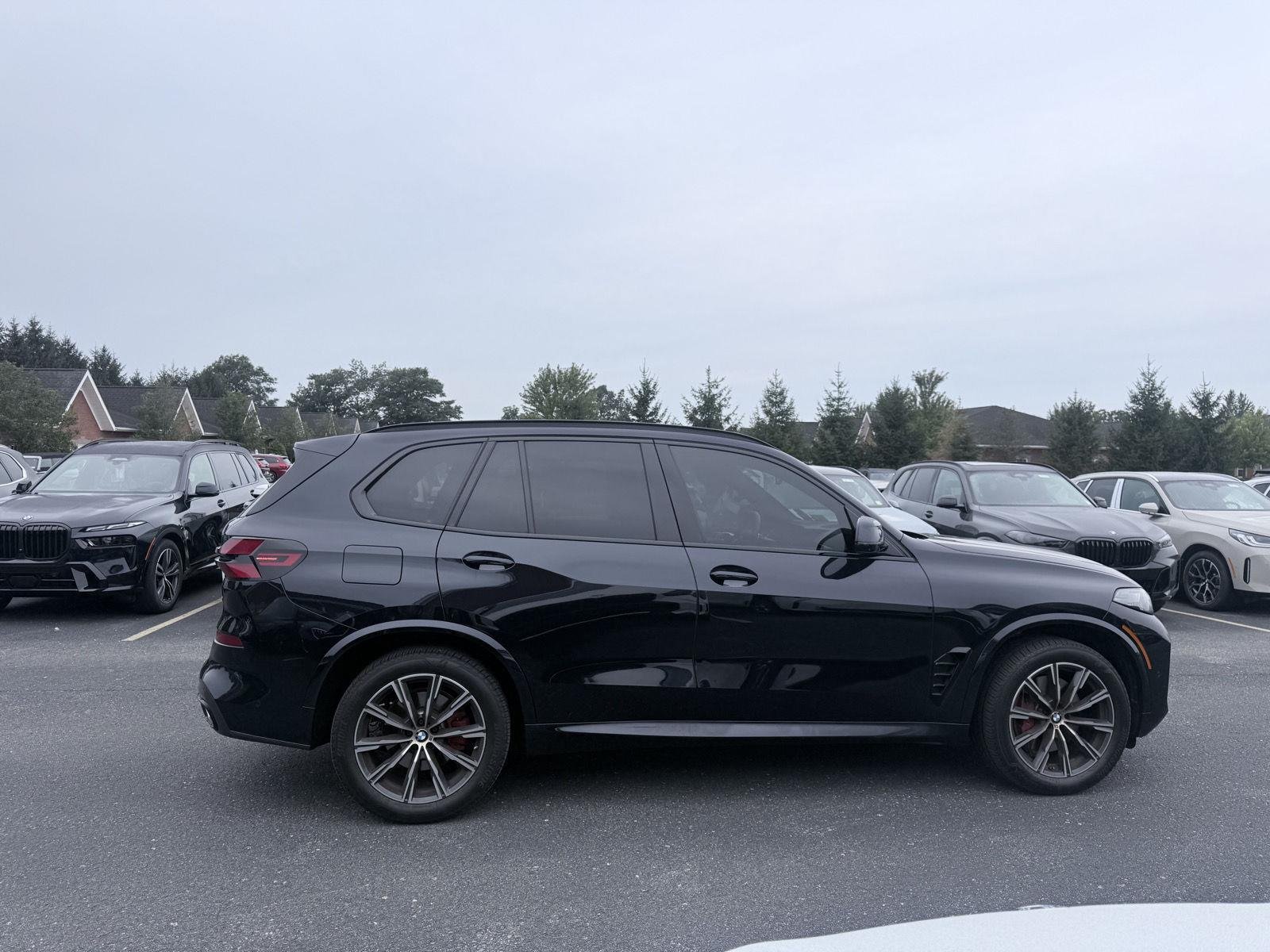 Used 2025 Carbon Black Metallic BMW xDrive40i image 8