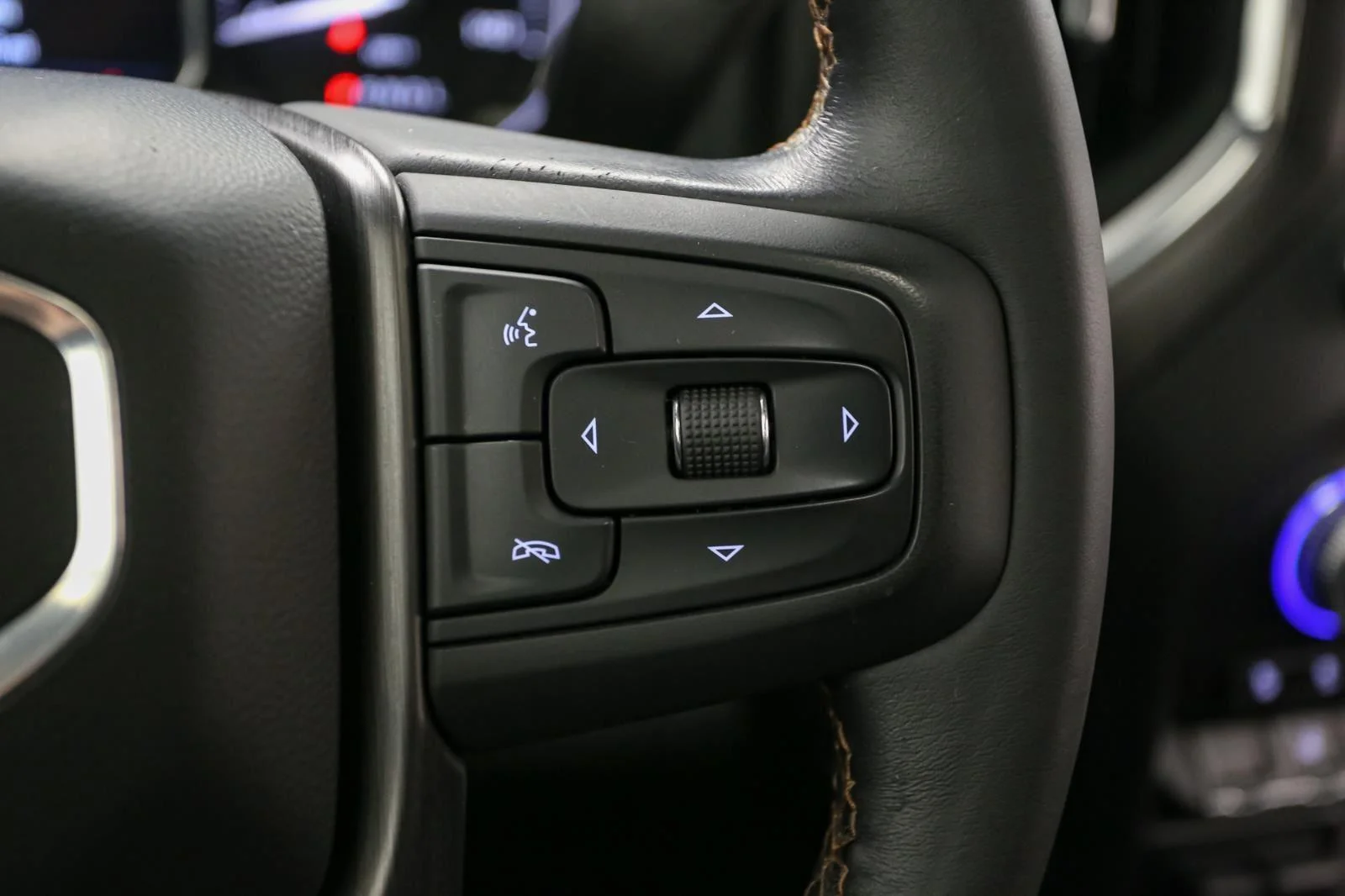 Used 2021 Brownstone Metallic GMC AT4 image 41