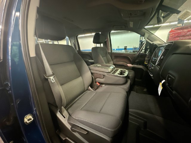 Used 2019 DEEP OCEAN BLUE METALLIC Chevrolet LT image 31