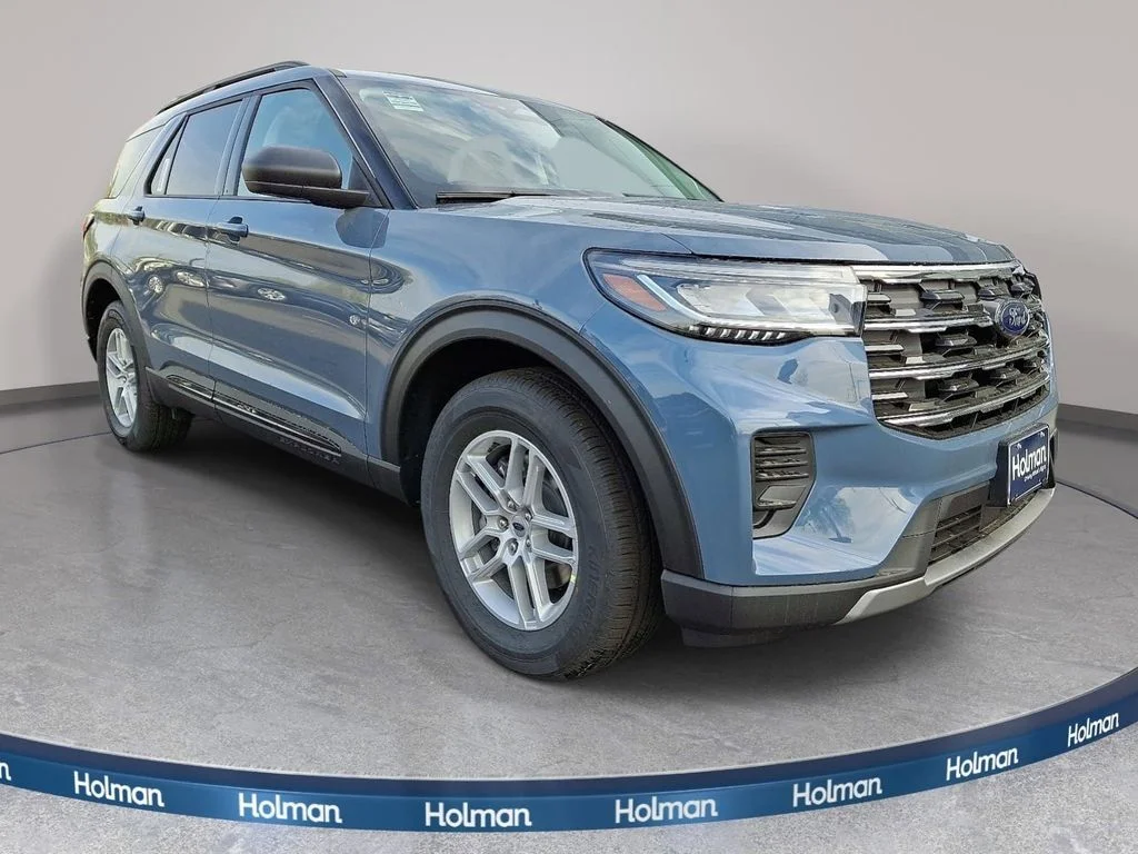 New 2026 Vapor Blue Metallic Ford Active image 2