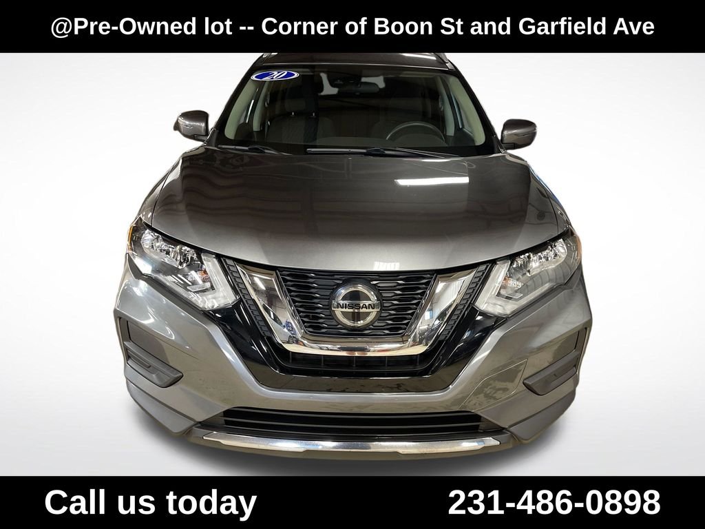 Used 2020 Gray Nissan S image 11