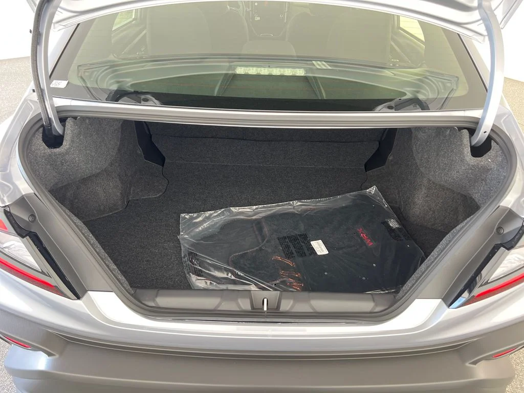 New 2026 ICE SILVER METALLIC Subaru Base image 24