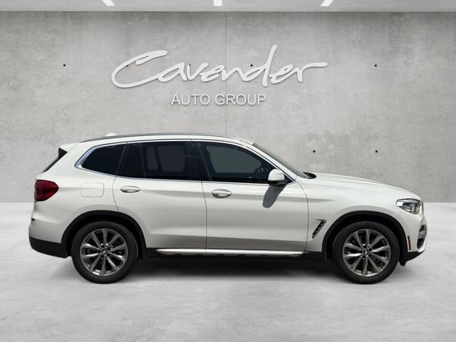 Used 2019 White BMW sDrive30i image 17