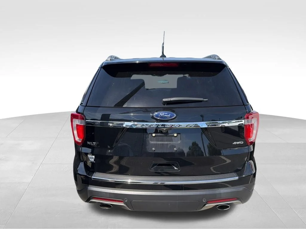 Certified Used 2018 Shadow Black Ford XLT image 11