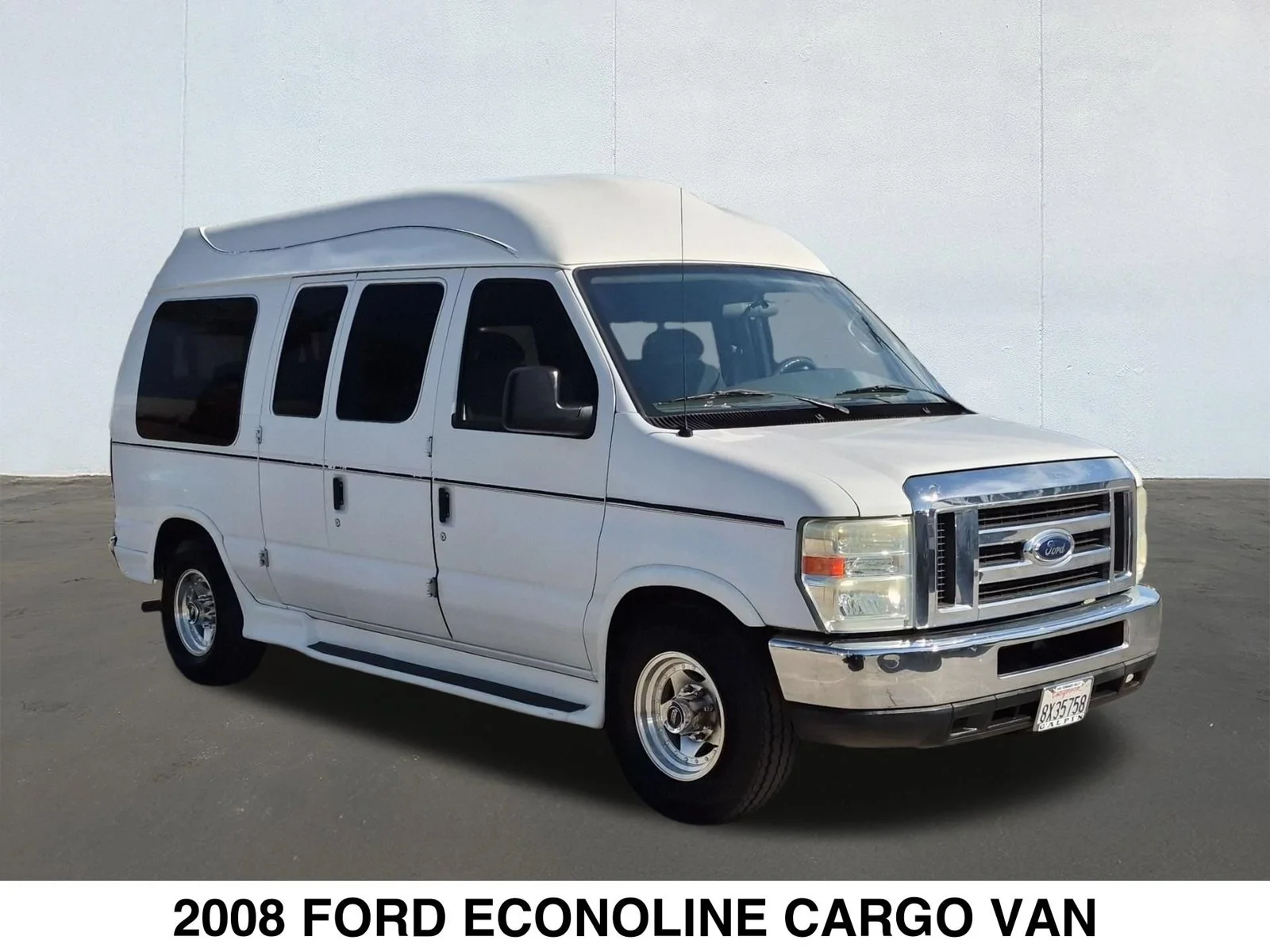 Used 2008 White Ford  image 3